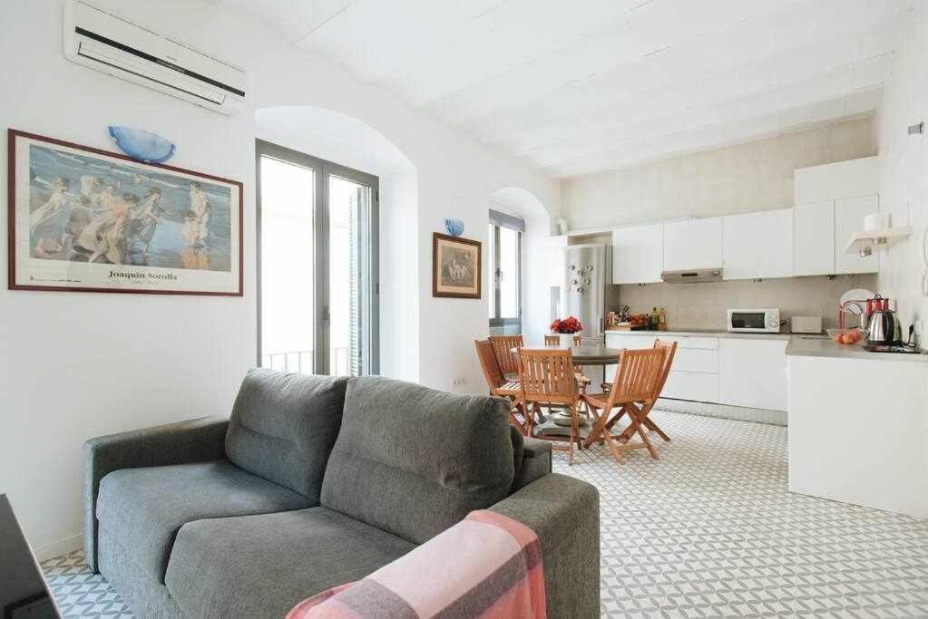 Jesus Del Gran Poder Apartment *